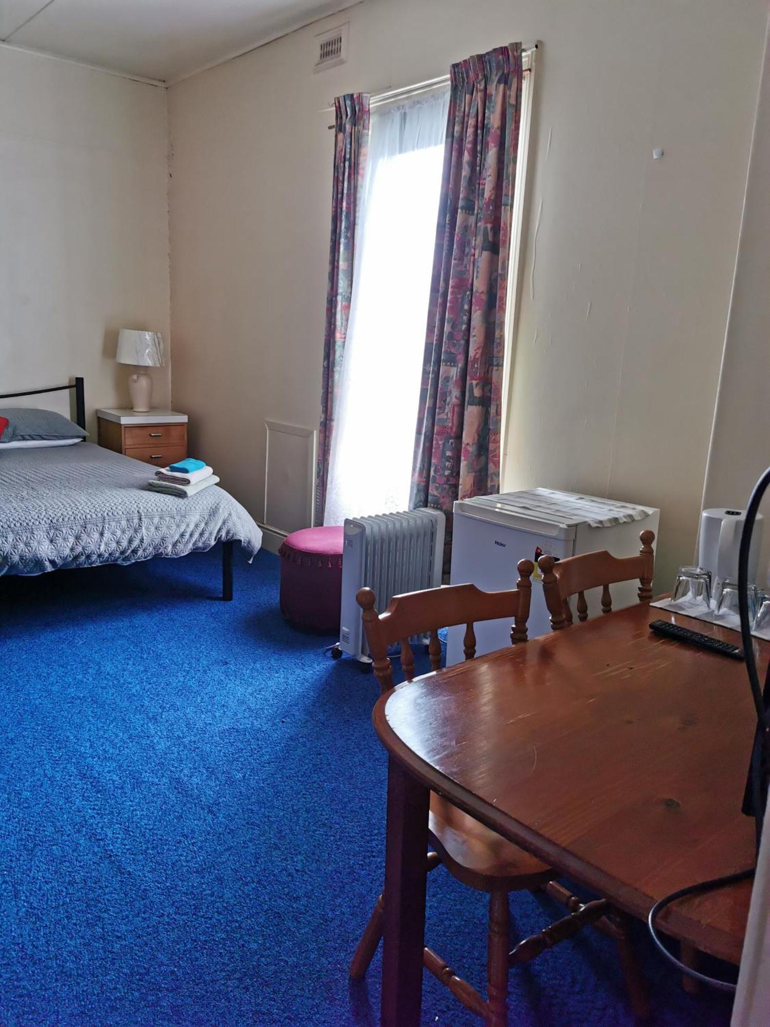 Railton Hotel - Heritage Pub Accommodation Room photo